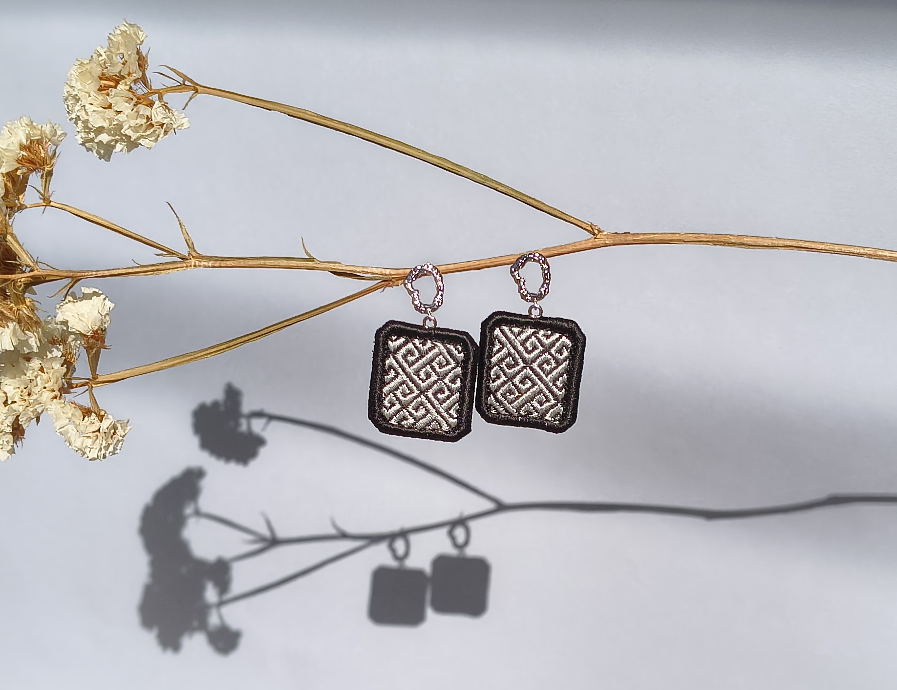 Labyrinth Earrings - Square Style