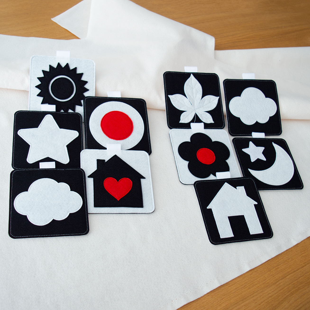 Ασπρόμαυρες Αισθητηριακές Βρεφικές Κάρτες