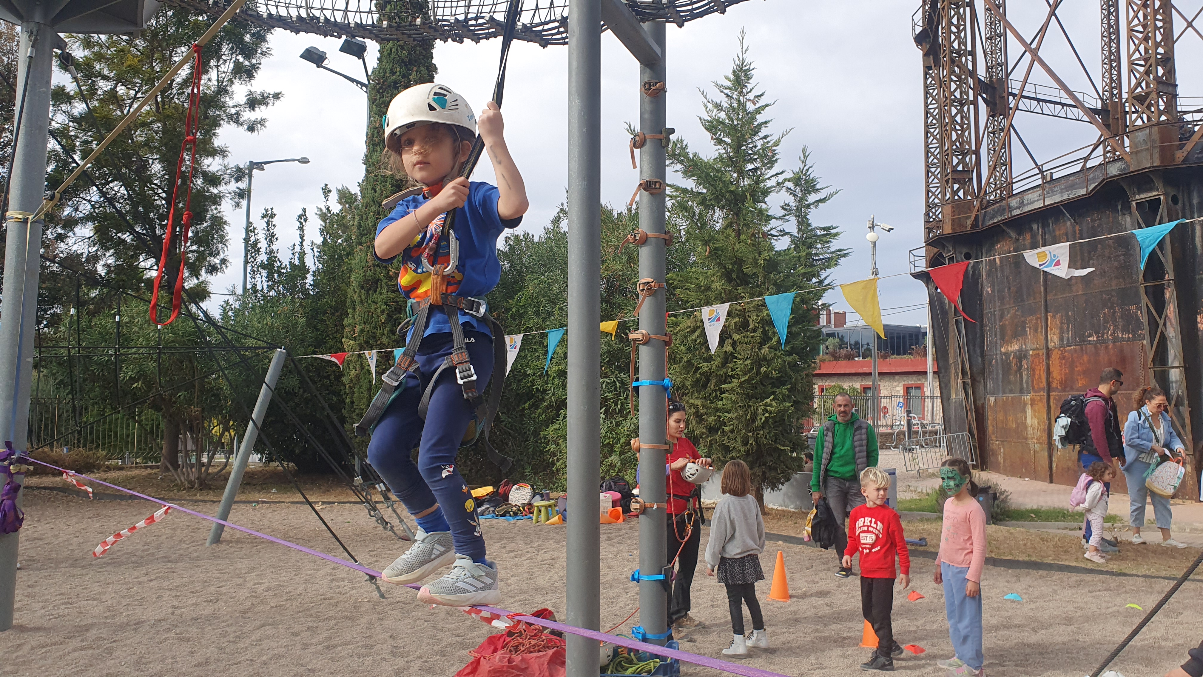 Outdoor interactivities with Paizontas